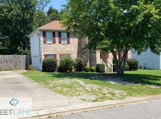 302 Riverwood Ct, La Vergne, TN 37086