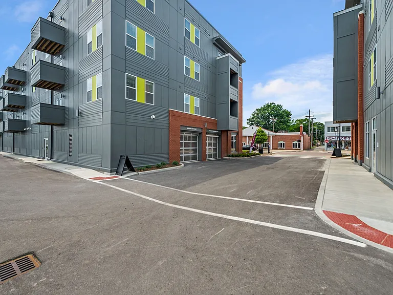 Wilshaw — Photo 41