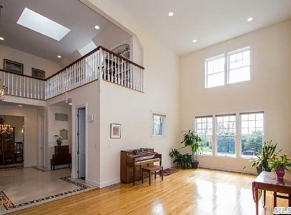 3rd image of 3 Fairview Ct