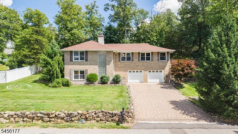 1st image of 27 Dalewood Rd
