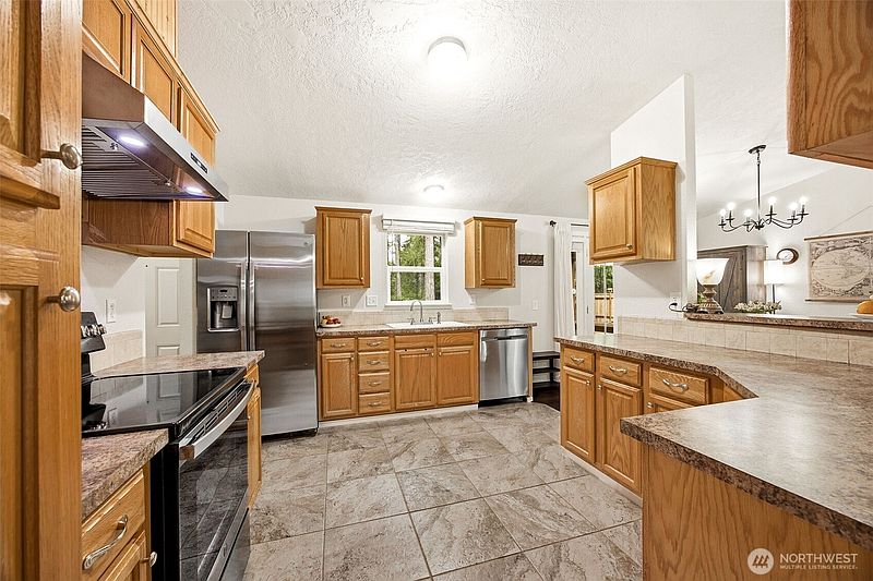 5th image of 90 N Hamma Hamma Drive E