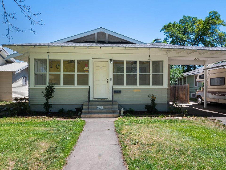 1st image of 243 8th Ave E