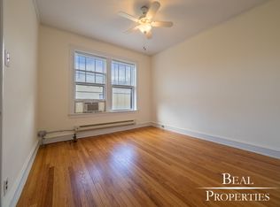 1121 W Oakdale Ave #1121, Chicago, IL 60657