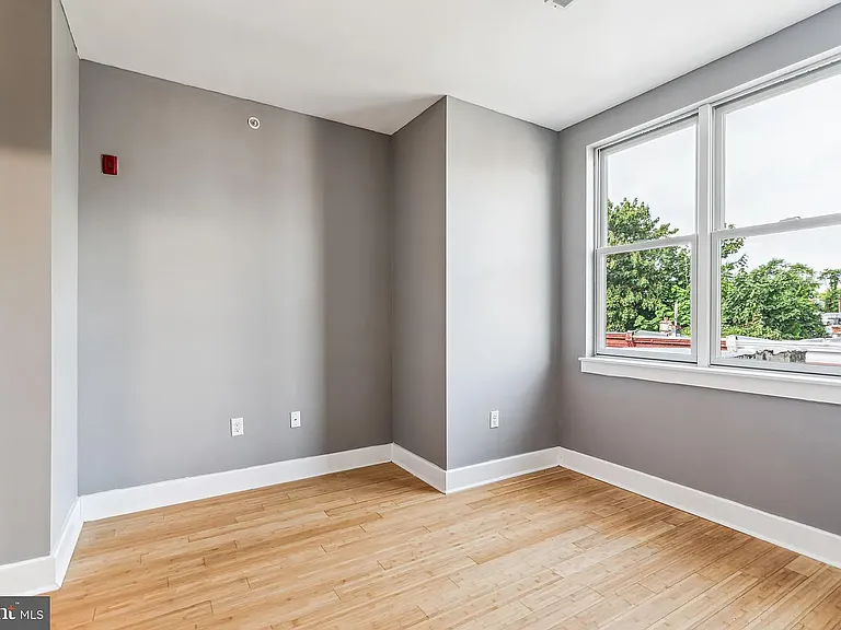 3146 N Broad St #B — Photo 7