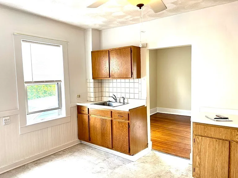 5 Adams St #1 — Photo 3
