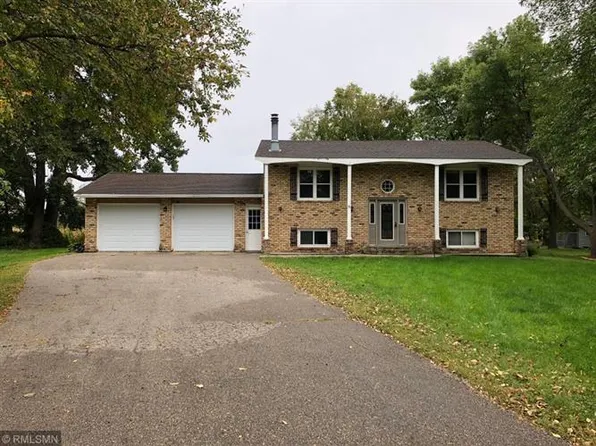511 1st Ave, Raymond, MN 56282