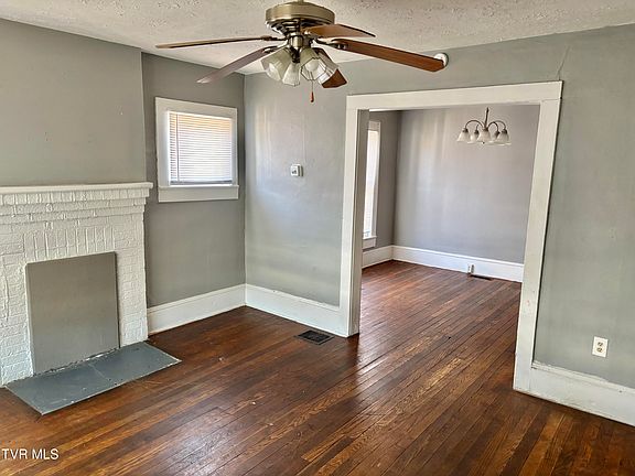 2nd image of 204 Glen Ave