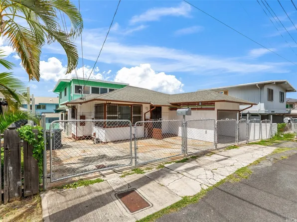 3261 Paliuli St, Honolulu, HI 96816