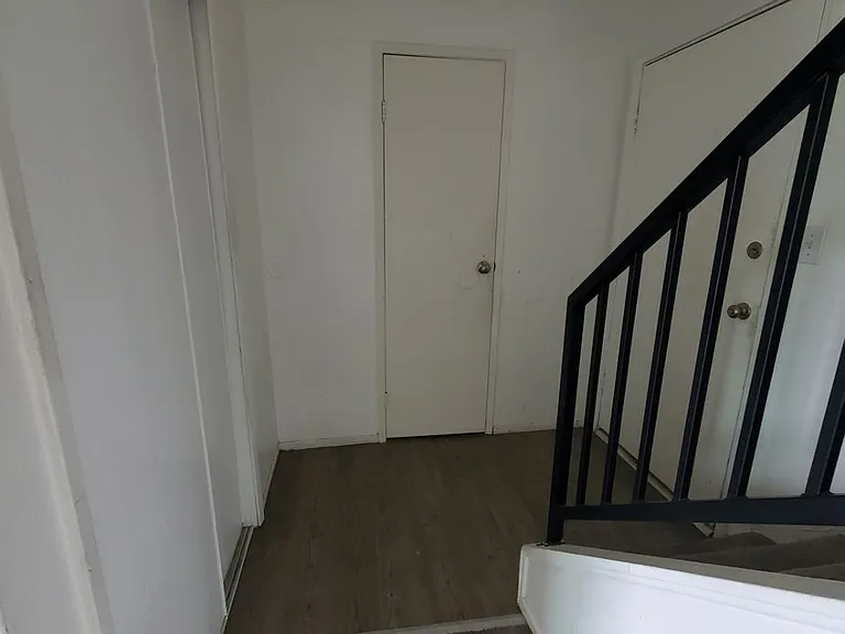 545 E Rue Royale St — Photo 16