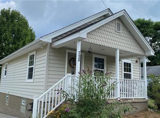 713 N 10th St, Apollo, PA 15613