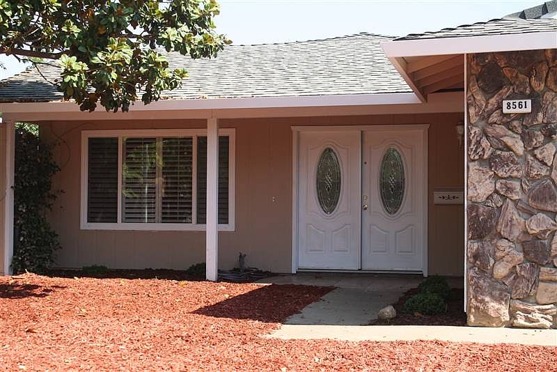 1st image of 8561 Everglade Dr