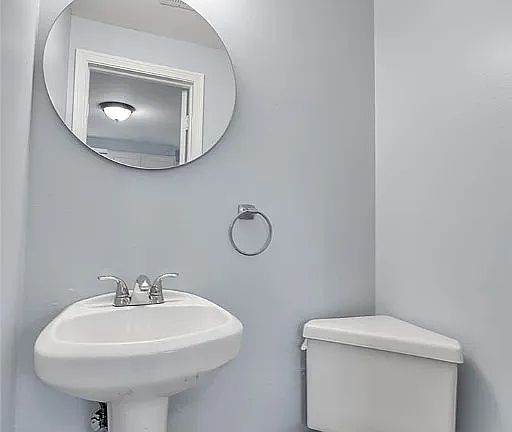 4th image of 228 Glenhaven Dr #2