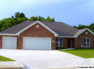 1407 Gypsy Trl SW, Hartselle, AL 35640