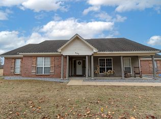 442 Myrick Rd, Deatsville, AL 36022