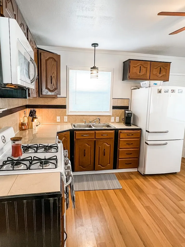 3 bed, 1960 sqft, $2,000 — Photo 4