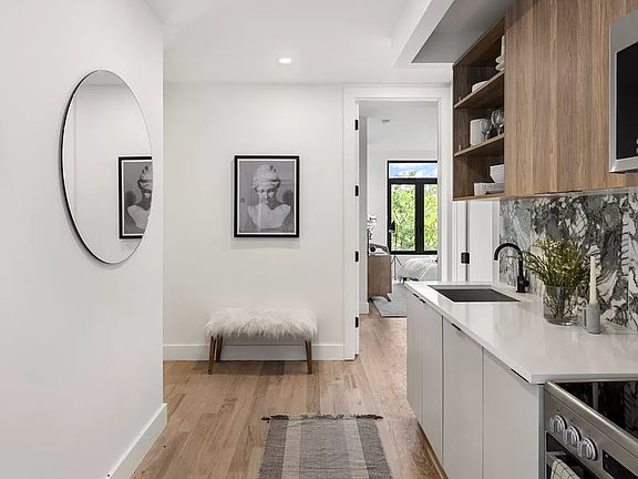 3rd image of 75 McGuinness Blvd #7A