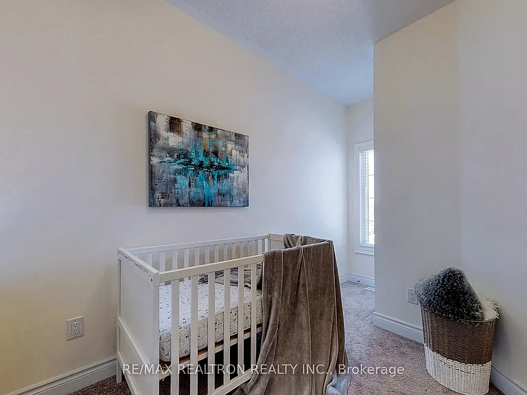 69 New Yorkton Ave — Photo 16