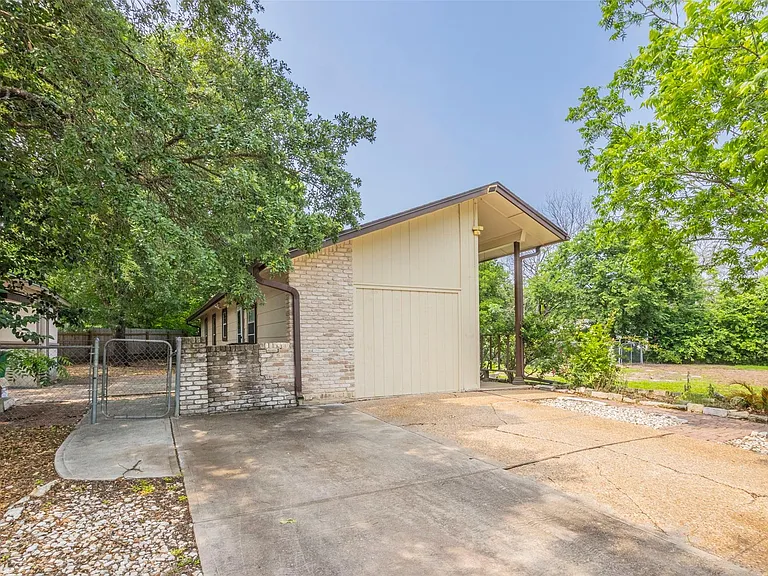 2520 Bitter Creek Dr — Photo 20