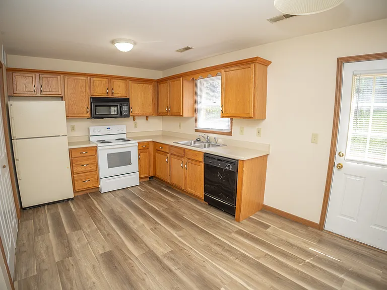1112 Jefferson St #I — Photo 9