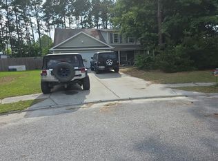 208 Beaubrook Blvd, Springfield, GA 31329