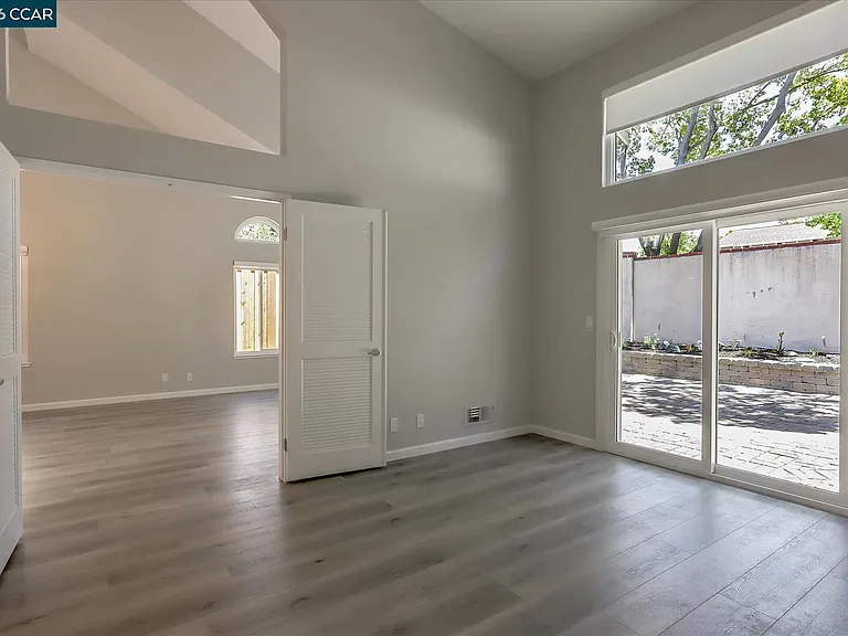 1539 Trimingham Dr — Photo 21