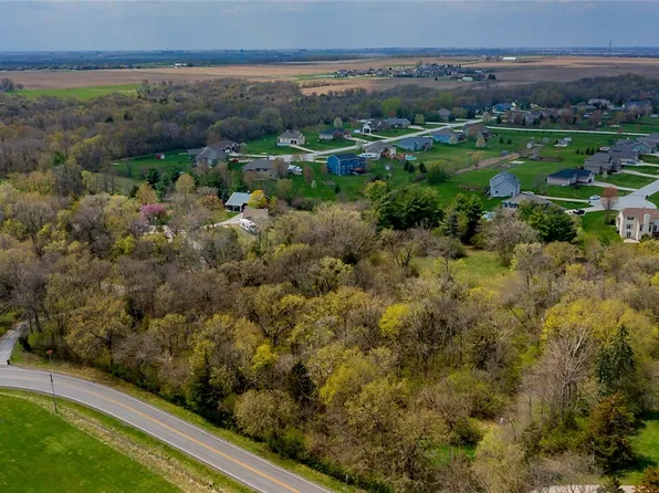 11560 NW Beaver Dr, Granger, IA 50109