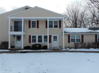 49 Acorn Ln, Fairport, NY 14450