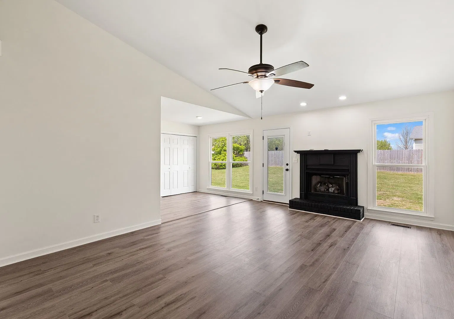 A Thoughtfully & Beautifully Remodeled 3 Bedroom House off of Exit 11 — Photo 2