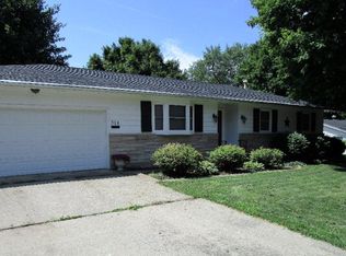 314 S Cedarwood Dr, Danville, IL