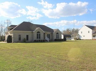 124 Holloway Dr, Smithfield, VA 23430