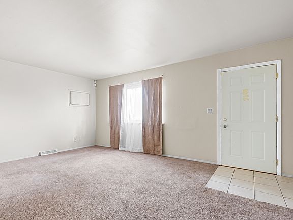 2nd image of 1120 Lincoln Ave