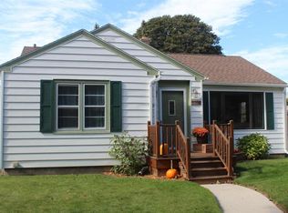 3308 Prairie St, Two Rivers, WI 54241