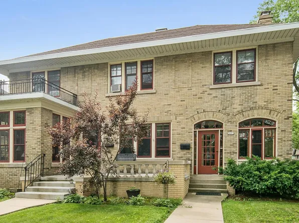 2601 E Newberry Blvd #2, Milwaukee, WI 53211