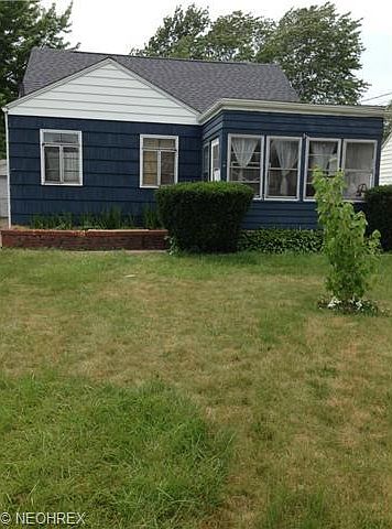1st image of 1326 Maple Dr