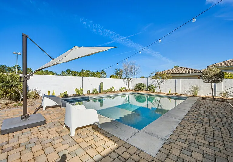 3930 E Iris Dr — Photo 29