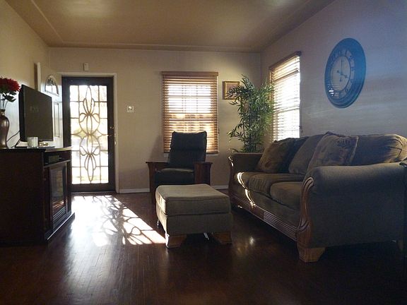 4th image of 6006 Adenmoor Ave