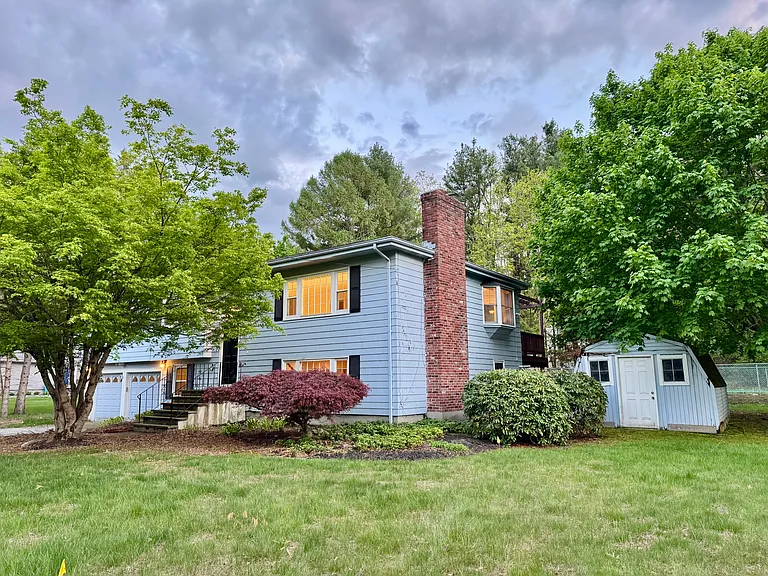 9 Brooks Rd — Photo 4