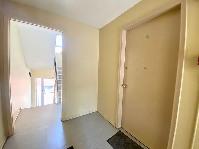127 Scarlett Rd #4 — Photo 19