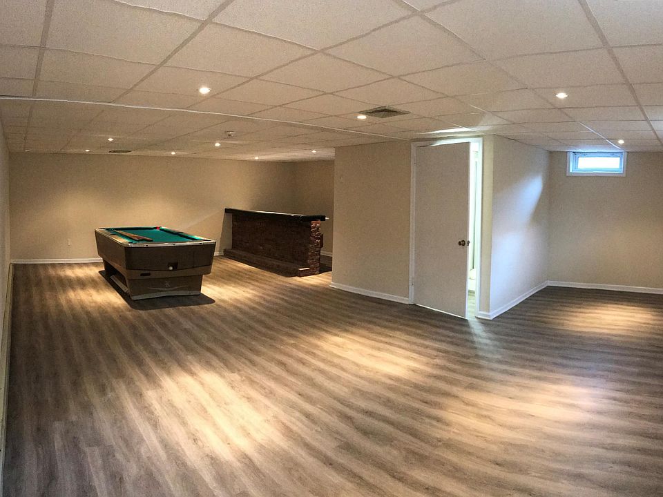 2nd image of 7 Webster Dr