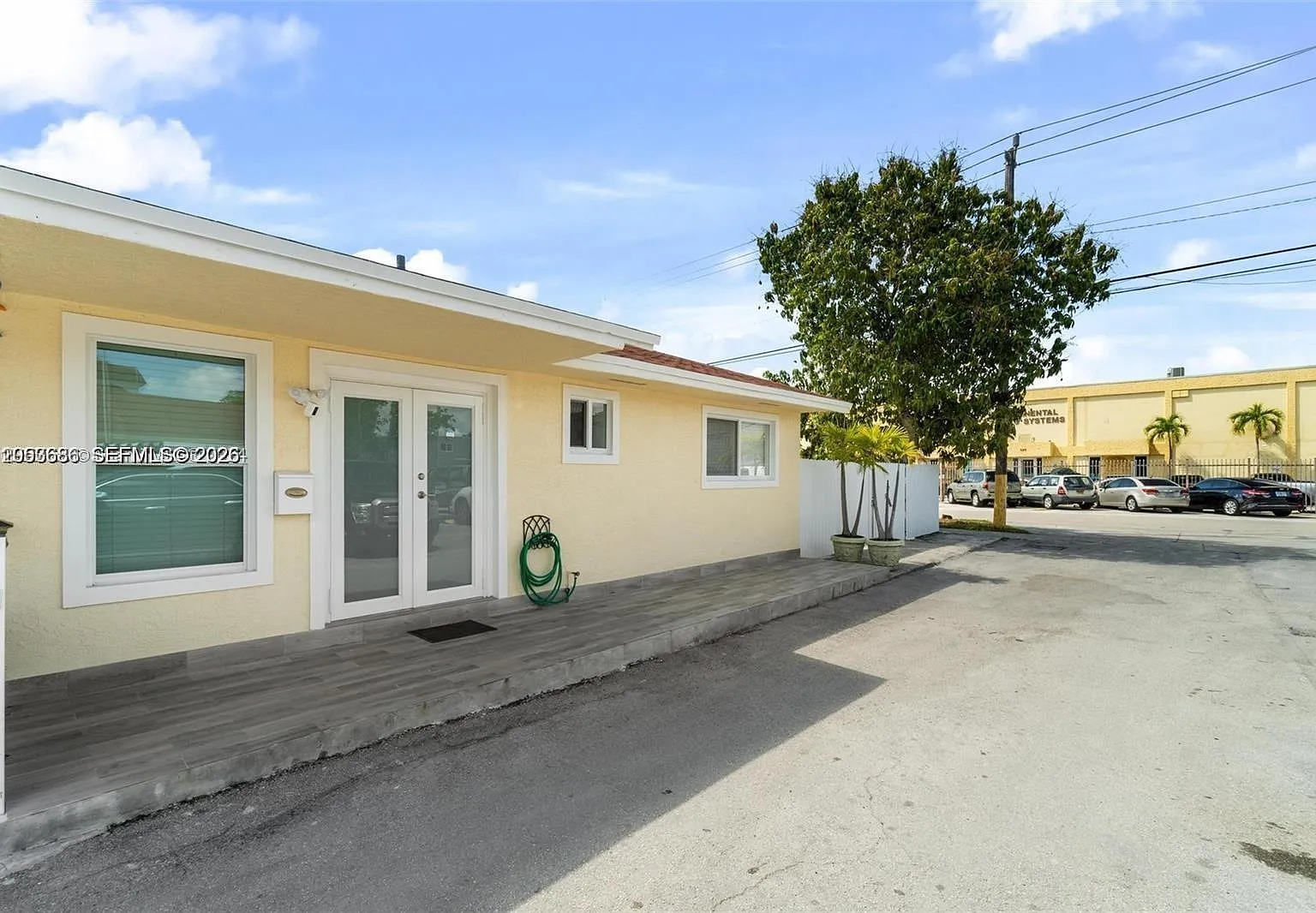 Private Village No 1 Cond — Photo 3