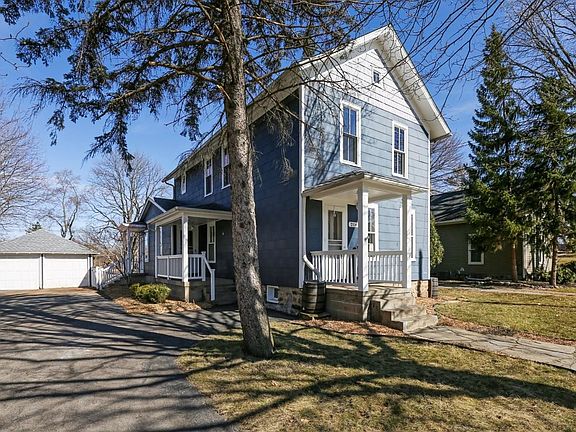 3rd image of 214 N Ann Arbor St