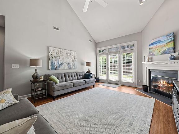 5th image of 8712 Compass Ln