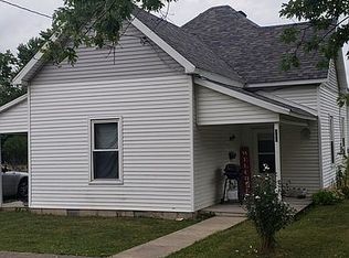 109 E 8th St, Matthews, IN 46957