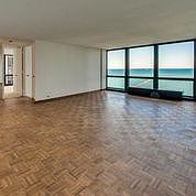 3rd image of 910 N Lake Shore Dr APT 2019