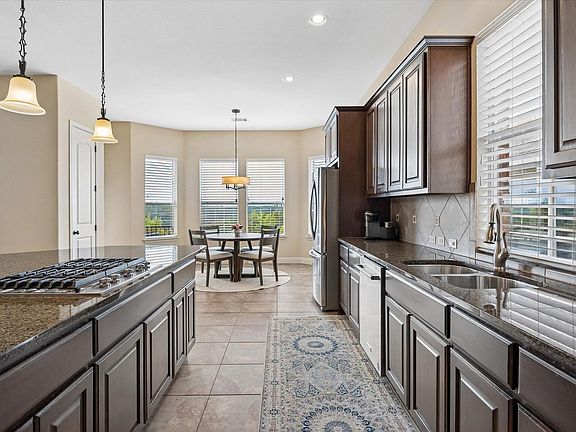 4th image of 6214 River Place Blvd