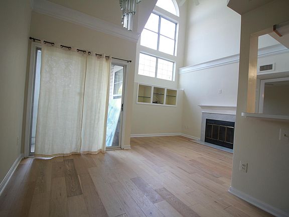 3rd image of 933 Hillside Lake Ter APT 114
