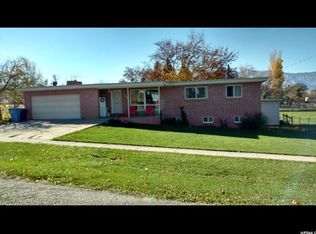 198 S Center St, Hyrum, UT 84319