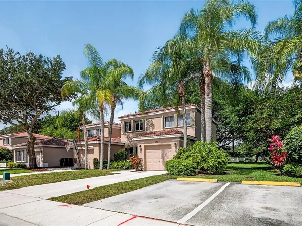 1603 W Harmony Lake Cir, Davie, FL 33324
