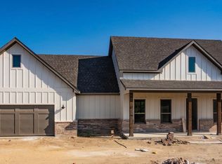 2020 Redemption Dr, Weatherford, TX 76088