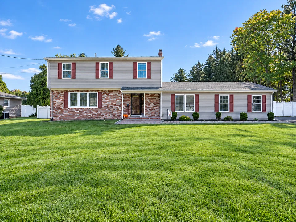 316 Evelyn Ave